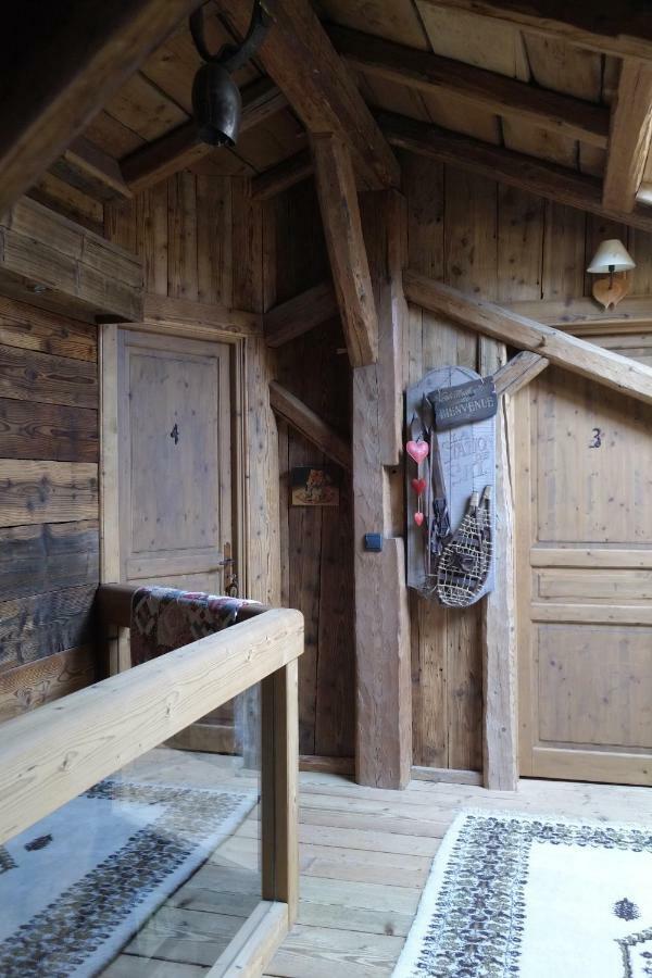 Chambre D'Hotes La Ferme D'En Bas Bed and Breakfast Samoëns Buitenkant foto