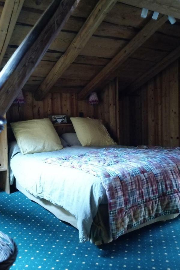 Chambre D'Hotes La Ferme D'En Bas Bed and Breakfast Samoëns Buitenkant foto